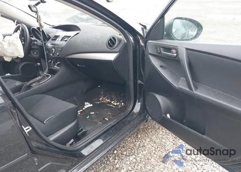 2013 Mazda Mazda3 I Sport из США, поврежденный, VIN JM1BL1U76D1702076